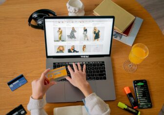 Comment Créer un Sentiment d’Urgence pour Booster Vos Ventes (Sans Manipuler)